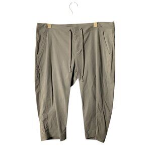 Columbia Women XL Omni-Shield Capri Pants Advanced Water Repellent Lightweight